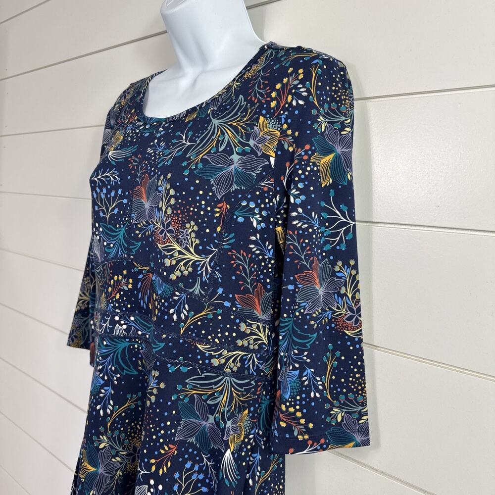 Title Nine Fit & Flare Dream 3/4 Sleeve Dress Flora Fest Pattern Navy Blue sz M - Picture 4 of 7